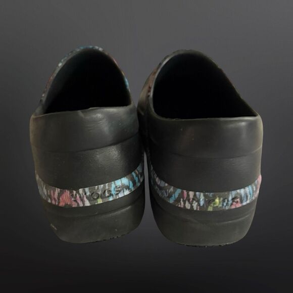 Crocs Neria Pro II Black/Colorful Stained Glass Print Dual Comfort Clogs Size W7 - Picture 6 of 11